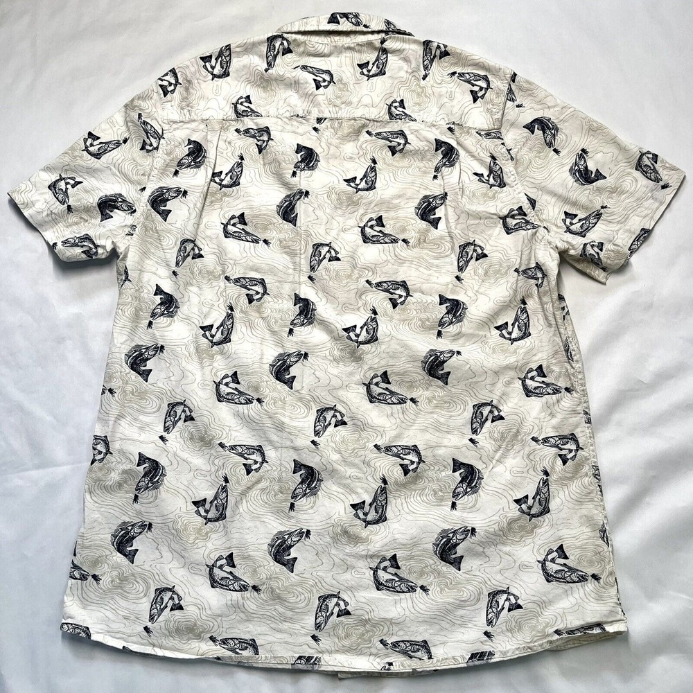 Ruff Hewn Men's Button Up T-shirt Novelty Fish Print Size Medium Blue White - Picture 4 of 7